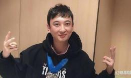 把你吃瓜变成娱乐圈了,吃瓜群众变身娱乐圈风云人物